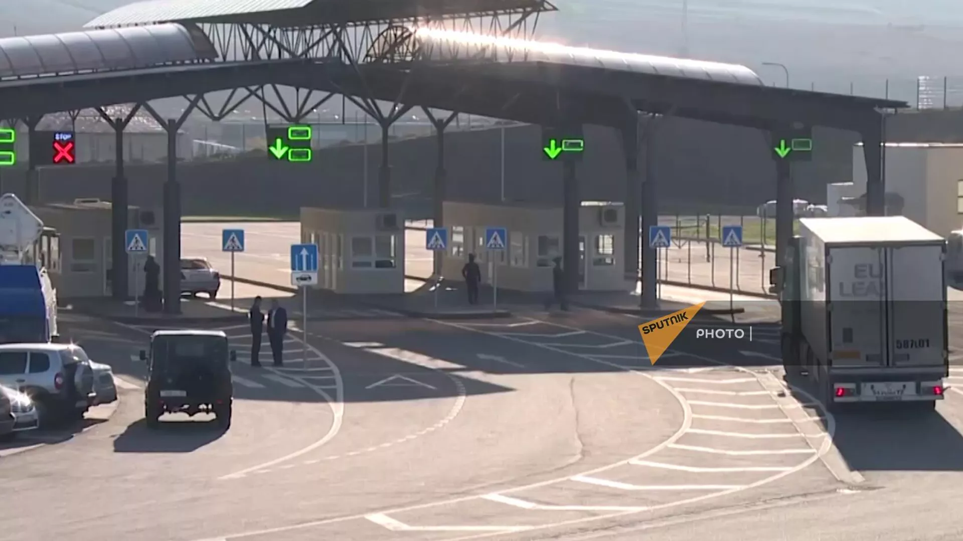 Иран: Война войной, а контрабанда – по расписанию – фото