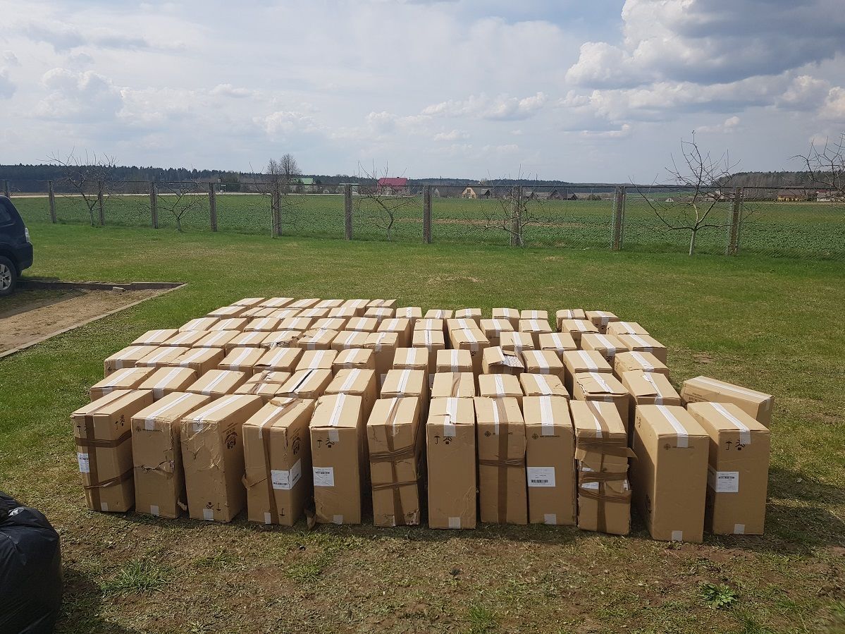 Прибалтика: Контрабанда табака превратилась в самостоятельную индустрию – фото