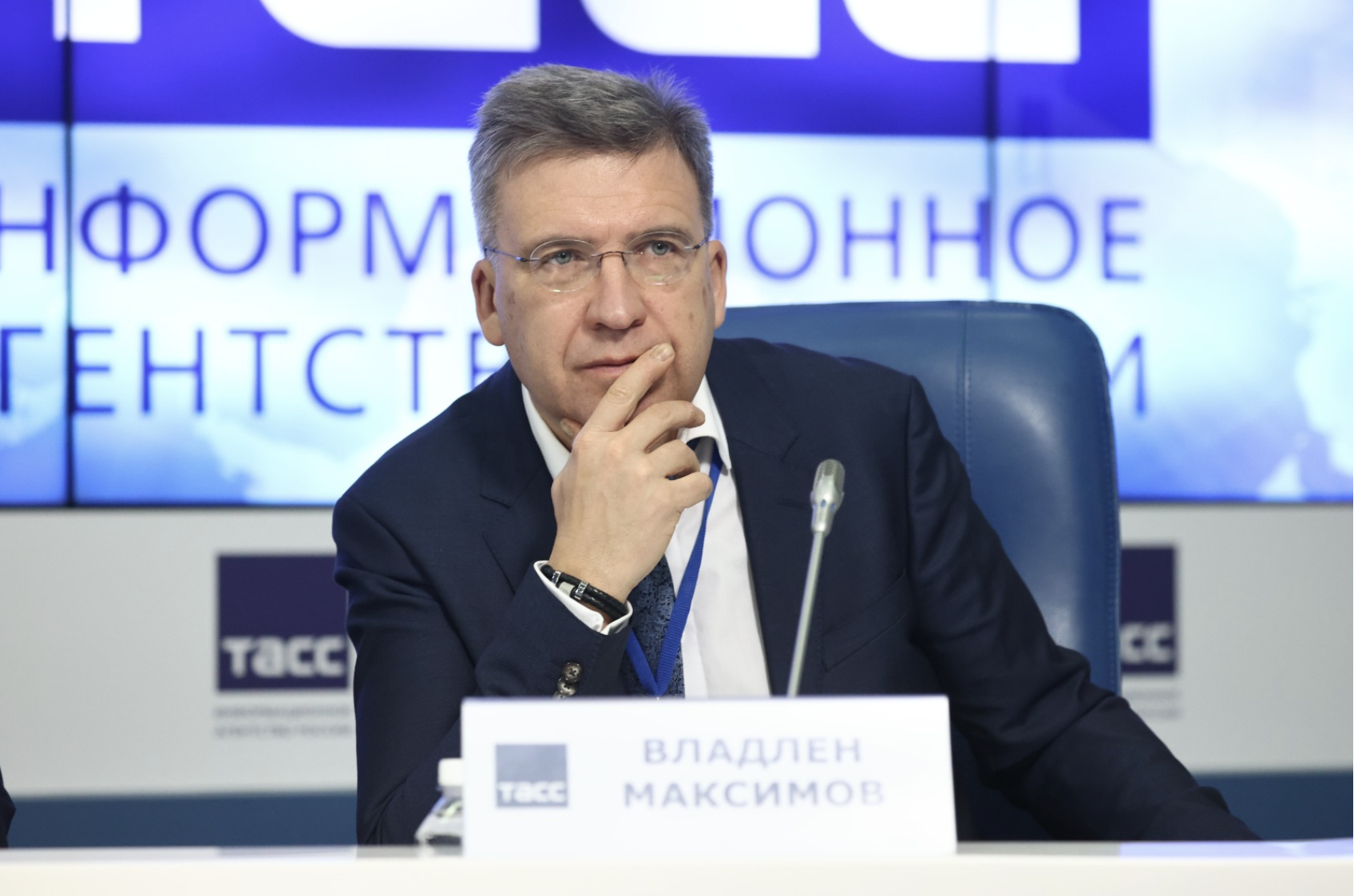 Владлен Максимов: «Малый бизнес может не получить лицензий на торговлю, если не изменить правило о сроках аренды» – фото
