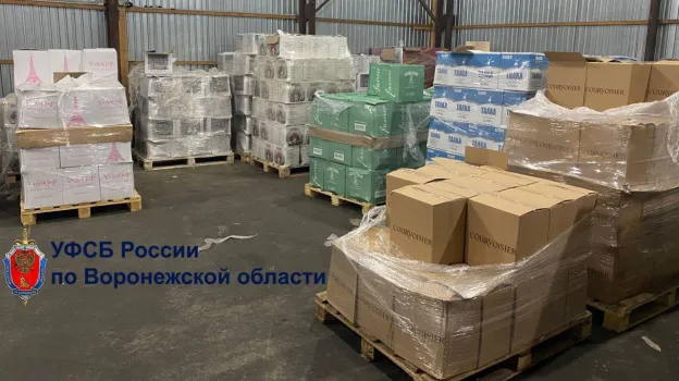 У воронежской банды изъяли нелегальные сигареты и алкоголь стоимостью свыше 24 млн рублей – фото