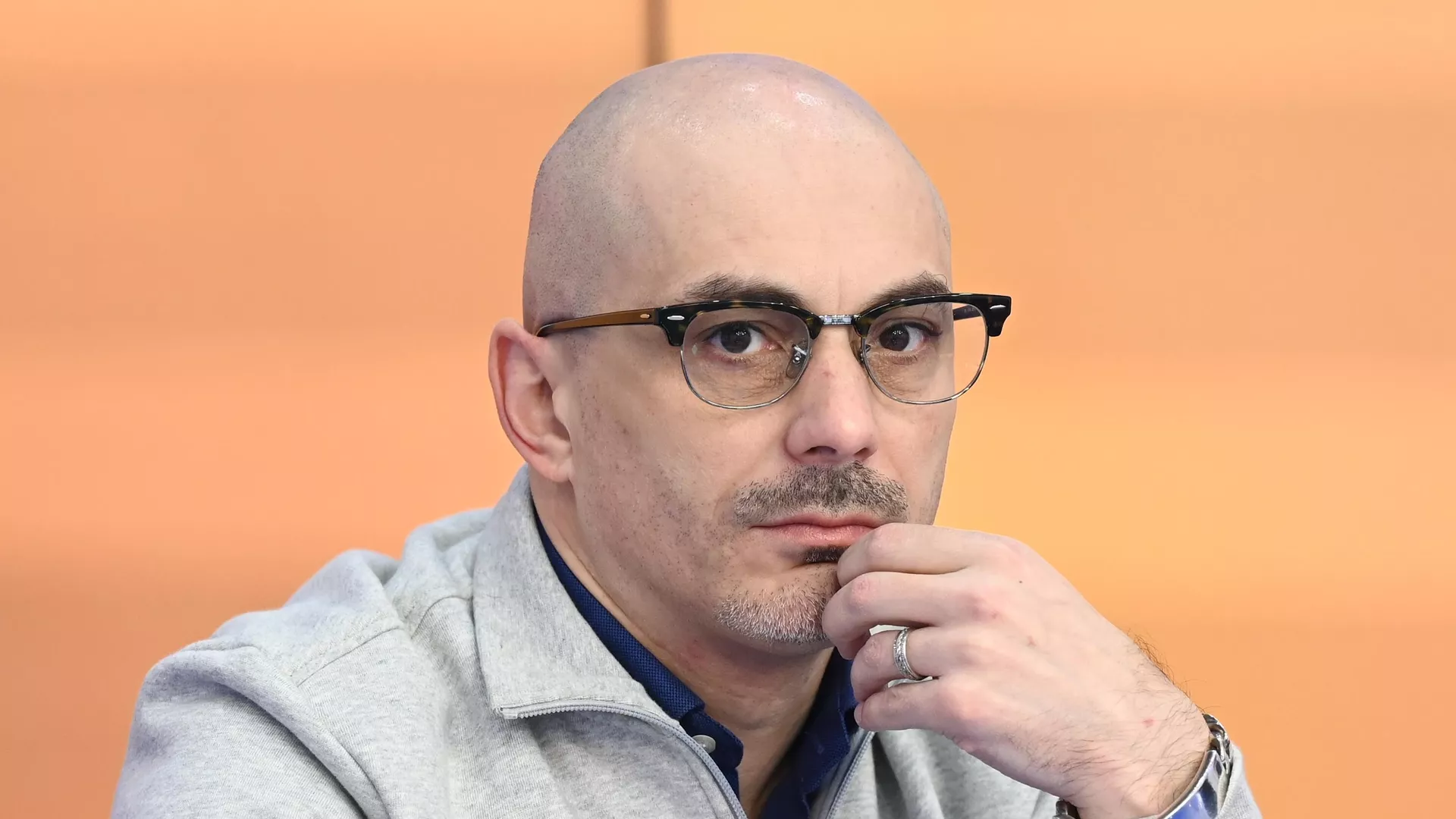 Армен Гаспарян: Передача части доходов от акцизов в регионы – путь к цивилизованным стандартам рынка – фото