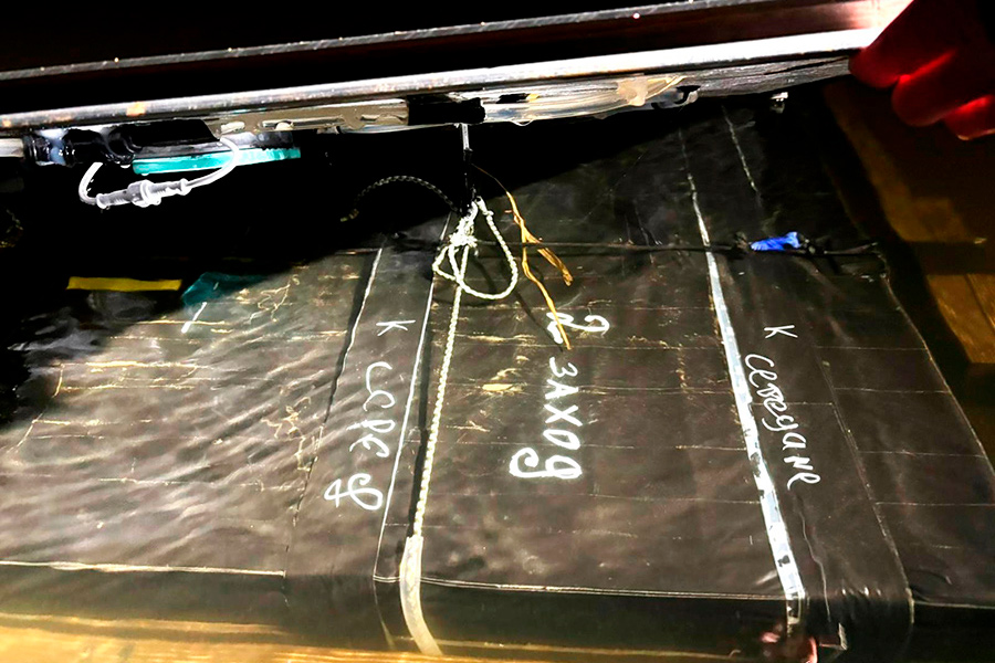 Литва: Плоты, GPS-трекеры, тюки с&nbsp;сигаретами – фото