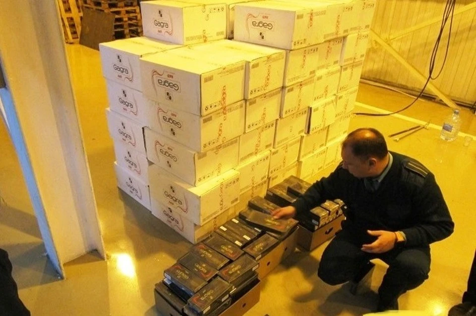 Краснодарский край: Сигареты и&nbsp;автобус изъяли – фото