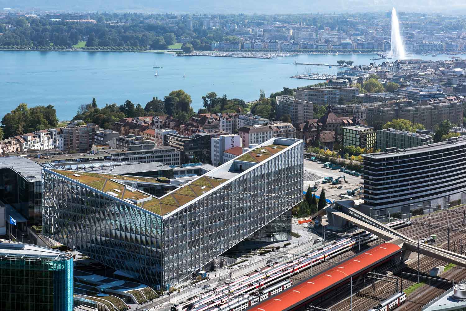 JTI: В 2026 году выручка увеличится на&nbsp;6,6 %, прибыль — на&nbsp;7,9 % – фото