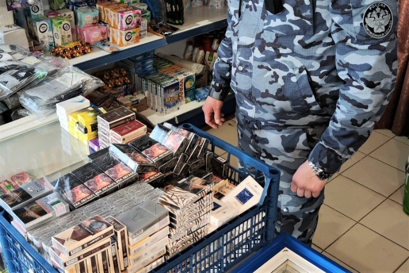 Астрахань: Партия на четыре магазина – фото