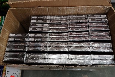 Тюменская таможня изъяла более 4000 пачек нелегальных сигарет  – фото