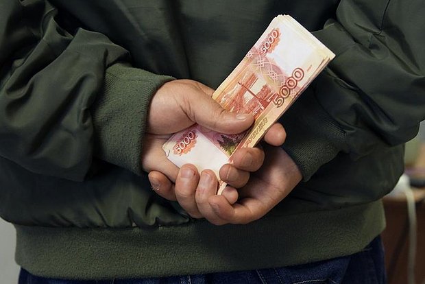 Красноярский край: 1,2 млн руб за «крышу» – фото
