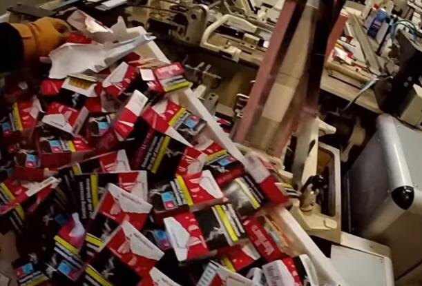 Италия: Полиция накрыла крупнейшую подпольную фабрику – фото