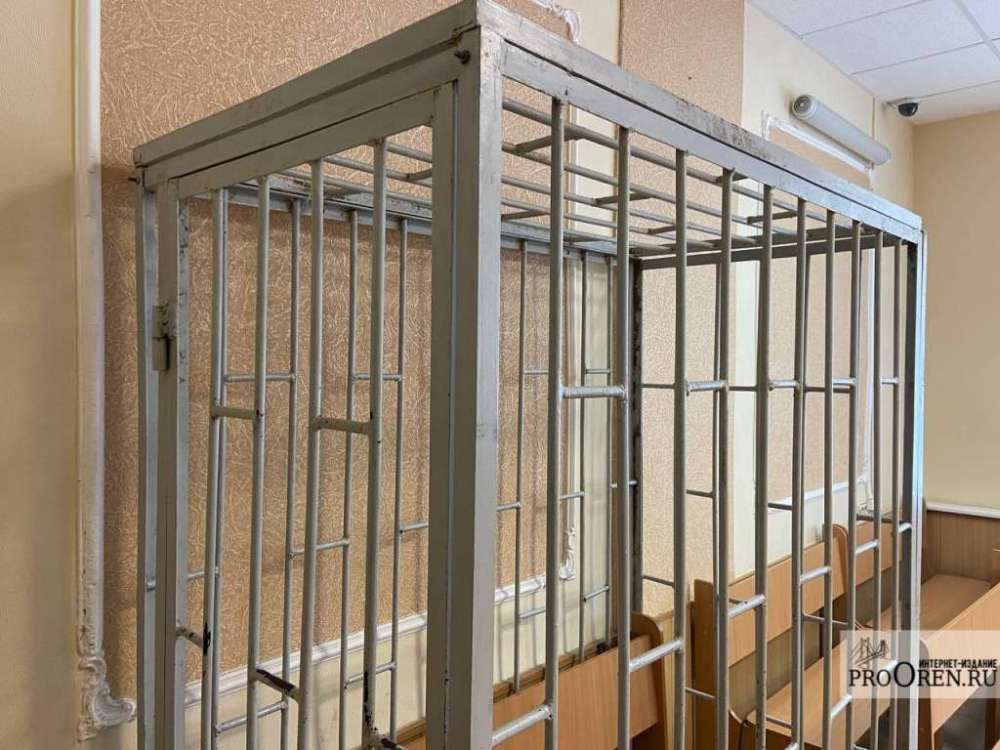 Оренбургская область: Конфисковали и телефоны, и склады – фото