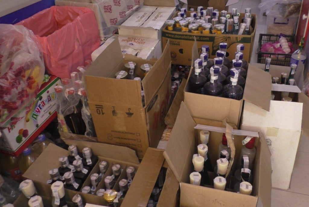 Узбекистан: Незаконный оборот алкогольной и табачной продукции сократился вдвое – фото