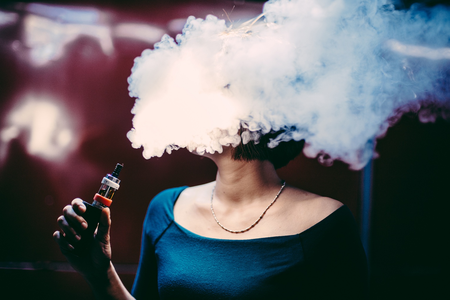 В ННЦК заявили, что более 90% жидкостей для электронных сигарет в магазинах нелегальны – фото