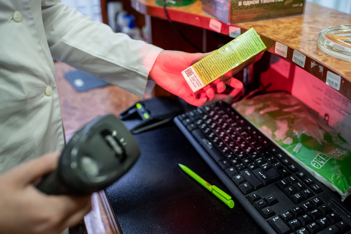 Госдума: Штрафы за торговлю просрочкой – фото