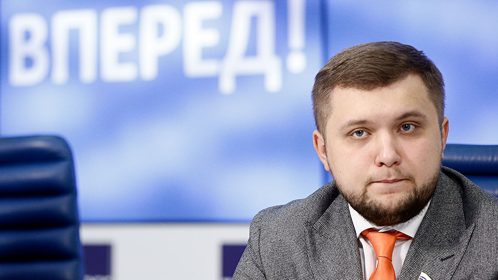Борис Чернышов: Половина стоимости лекарств от курения – за счет бюджета – фото
