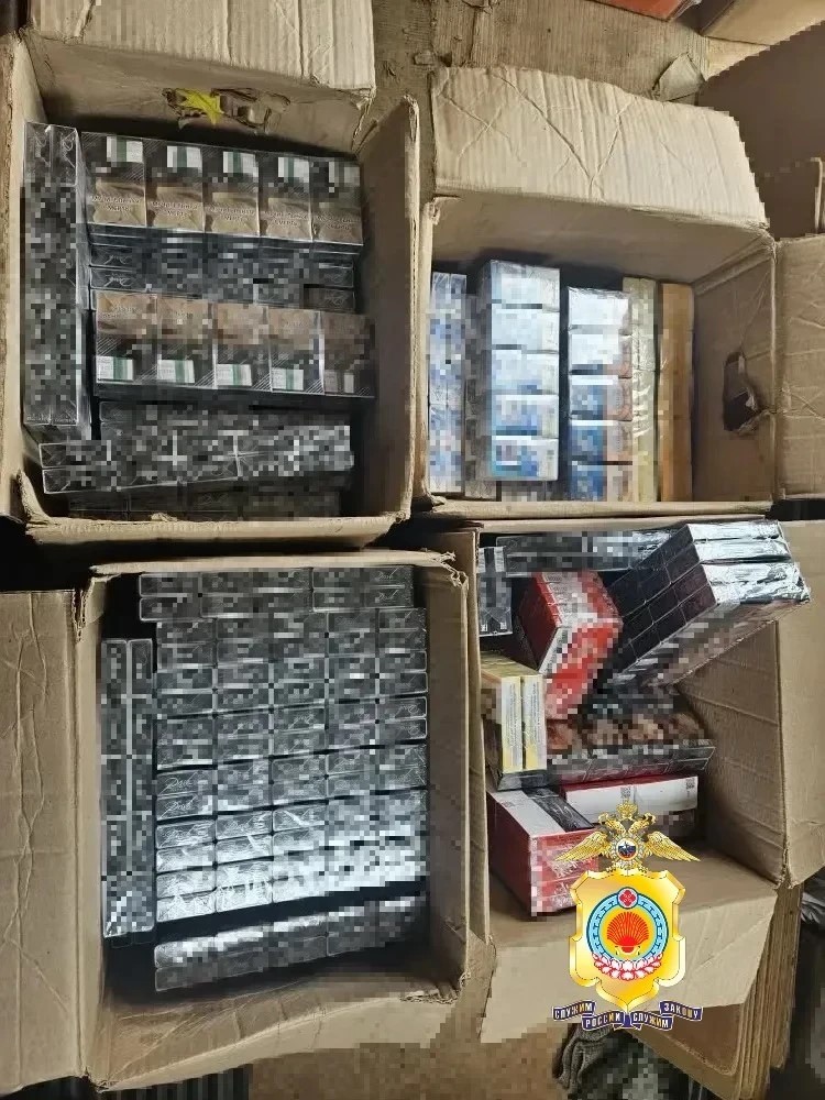 Калмыкия: Участковый остановил автомобиль – фото