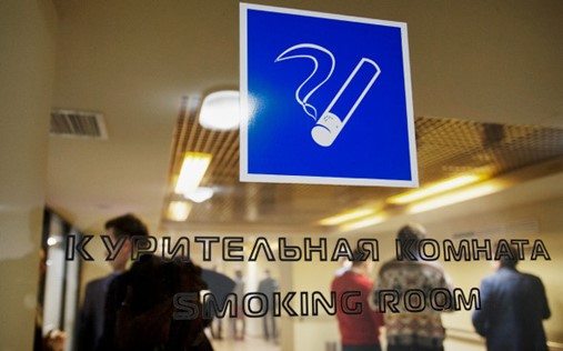 В России выросло число покупателей нелегальных сигарет – фото