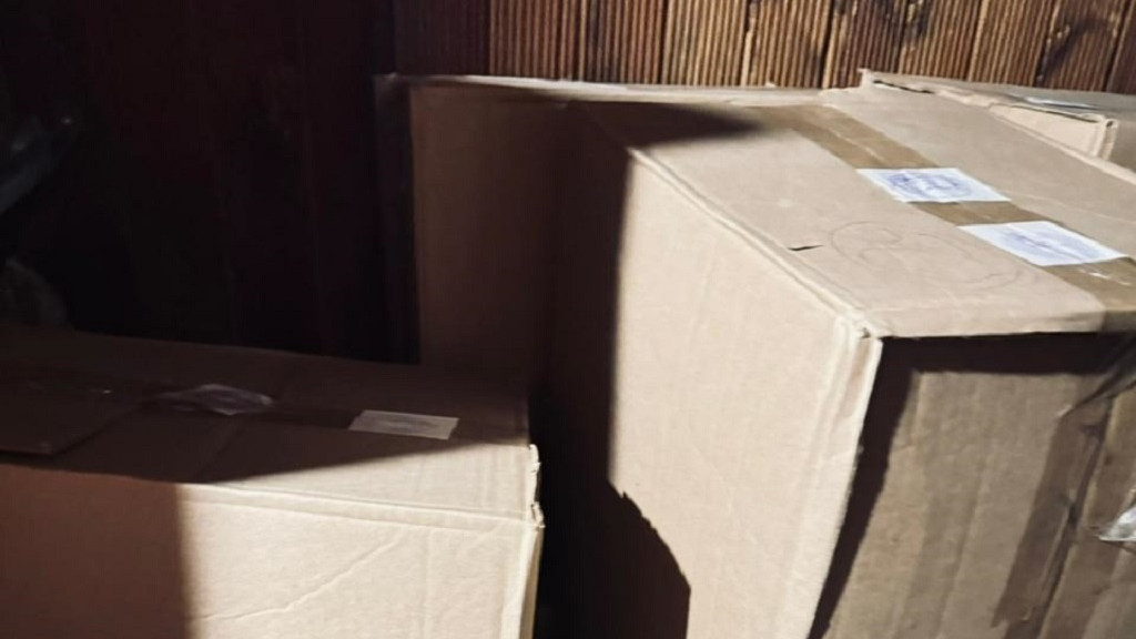 Алтайский край: Изъятия на складе и в магазине – фото