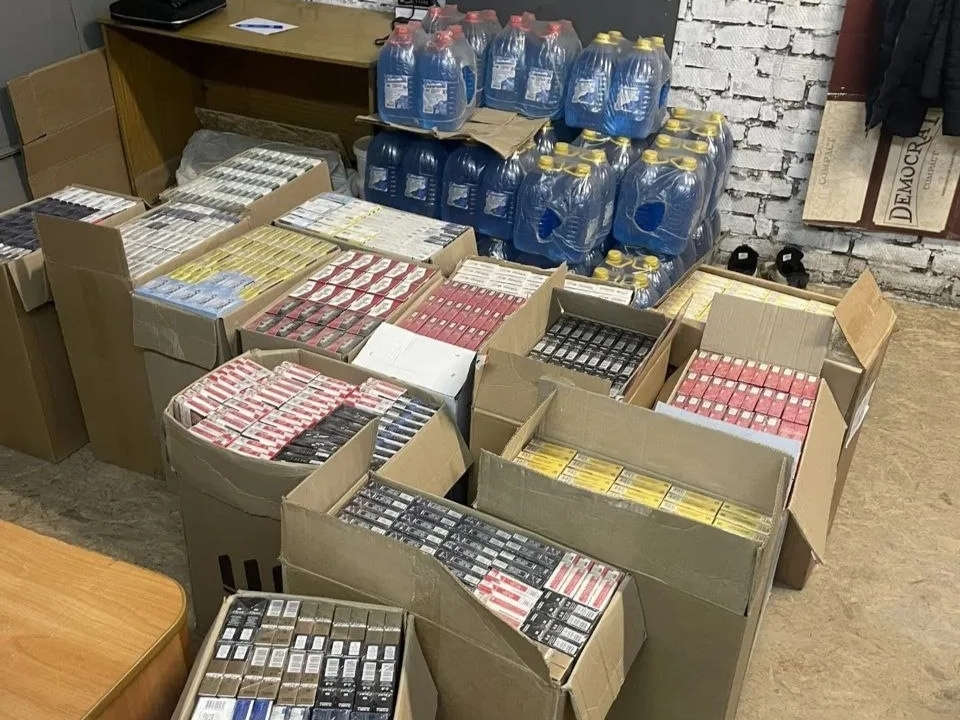 Новосибирск: Выявлен склад с&nbsp;1,5 млн руб на&nbsp;улице Грибоедова – фото