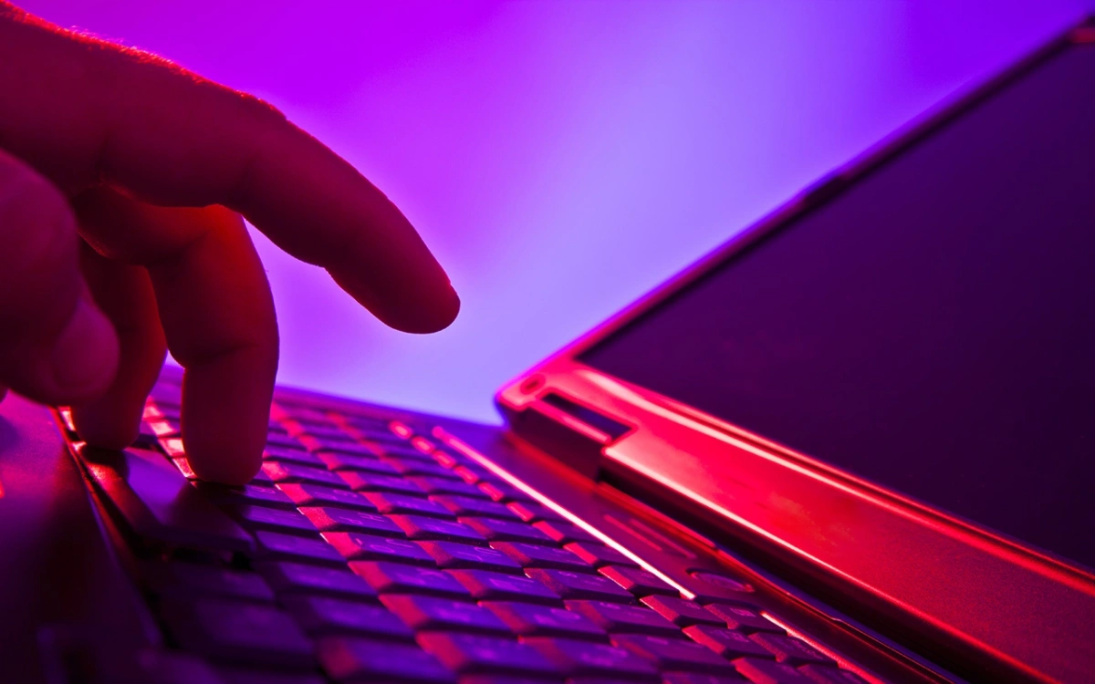 Совет Федерации: Закон о внесудебной блокировке сайтов по продаже контрафакта одобрен – фото