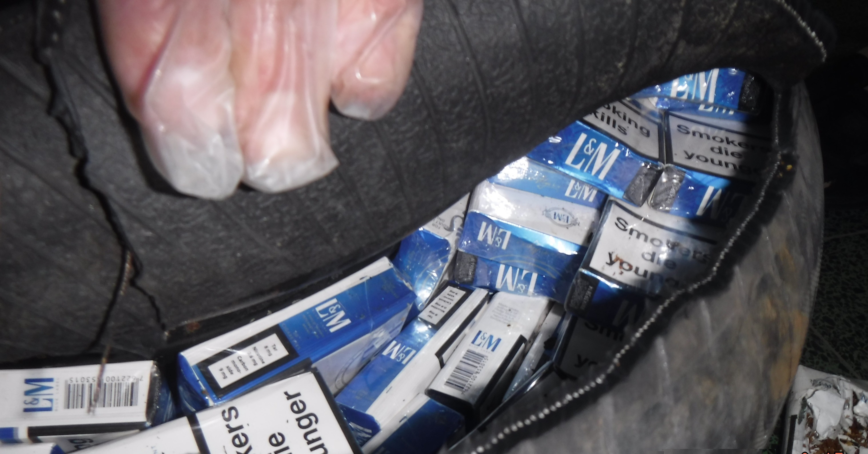 Выборгские таможенники пресекли незаконный экспорт 300 пачек сигарет в Финляндию – фото